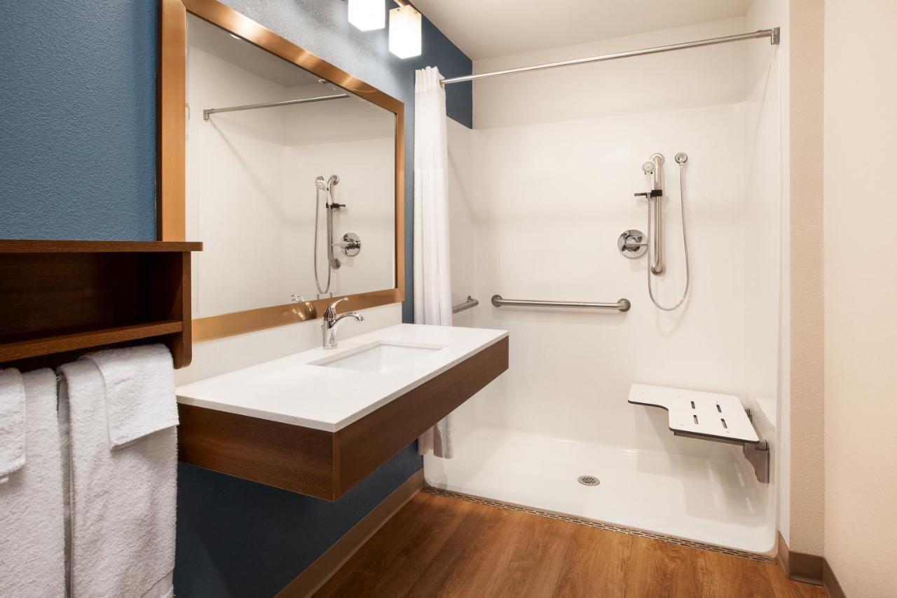 Woodspring Suites Frederick I-70 Экстерьер фото