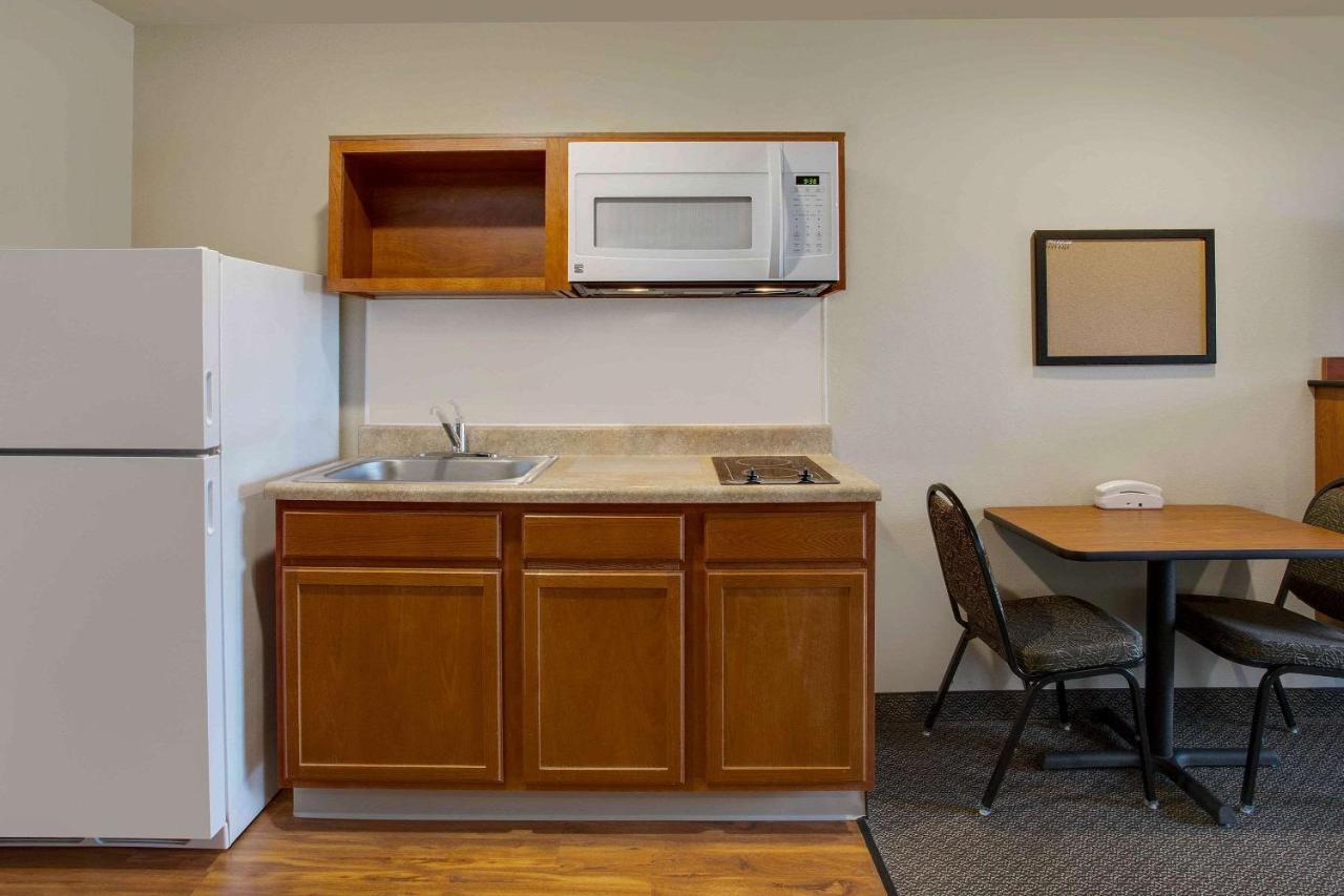 Woodspring Suites Frederick I-70 Экстерьер фото
